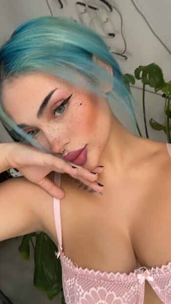 Full leaked Damla ecre private onlyfans photo