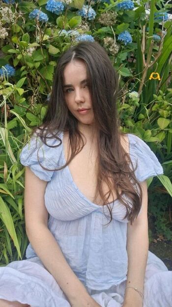 Full leaked Daniimee  page private onlyfans photo