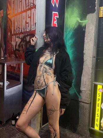 Full leaked Deathbyromy private onlyfans photo