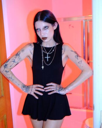 Full leaked Deathbyromy private onlyfans photo
