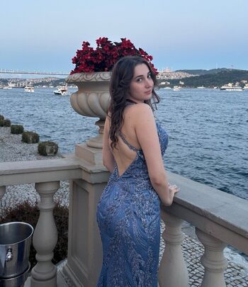 Defne Tanrıverdi