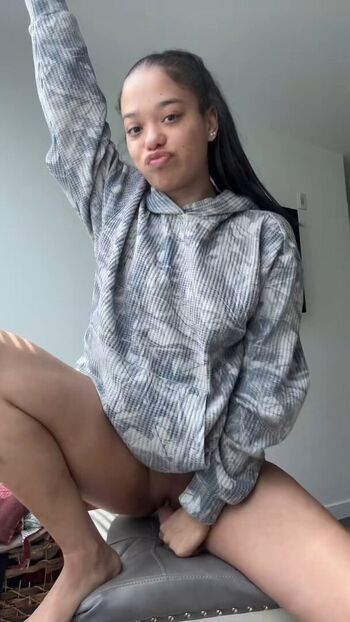 Full leaked Dejaarenee private onlyfans photo
