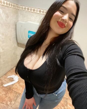 Full leaked Dezerai angel page private onlyfans photo