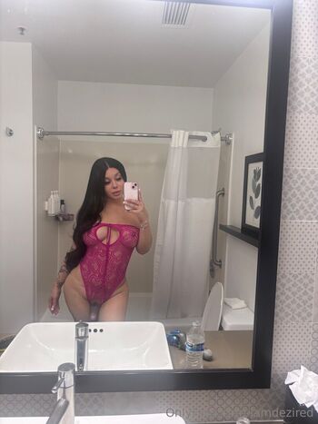 Full leaked Dezire private onlyfans photo