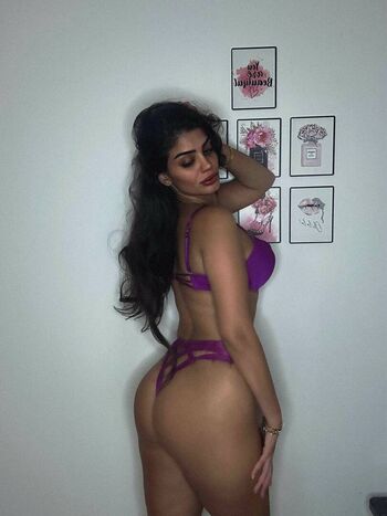 Full leaked Dilah elik private onlyfans photo