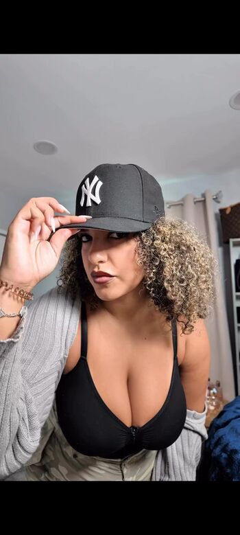Full leaked Drivewithisabella private onlyfans photo