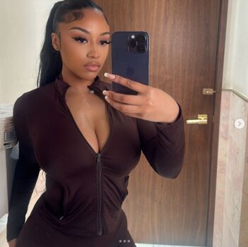 Full leaked Dulcemoonvip private onlyfans photo