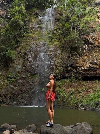Full leaked Earthsydney private onlyfans photo
