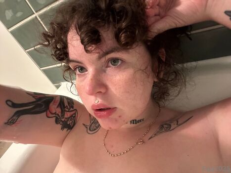 Full leaked Egg private onlyfans photo