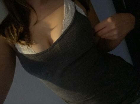 Full leaked Elarrrrra private onlyfans photo