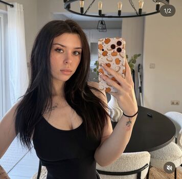 Full leaked Elerievans private onlyfans photo