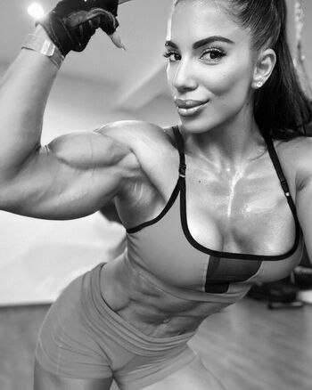 Full leaked Elisabeta ionita private onlyfans photo