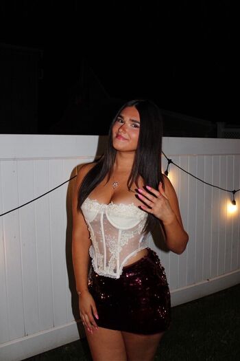 Full leaked Elise biggin private onlyfans photo