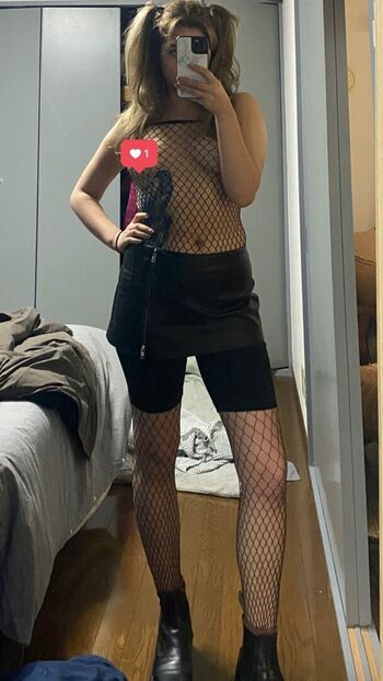 Full leaked Elisetran private onlyfans photo