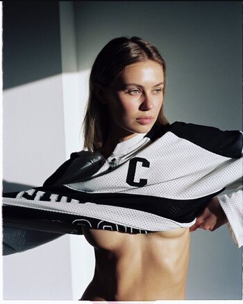 Full leaked Elizabeth jamrozy private onlyfans photo