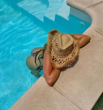 Full leaked Ella deasy private onlyfans photo