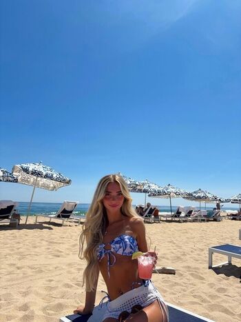 Full leaked Ella livingstonn private onlyfans photo