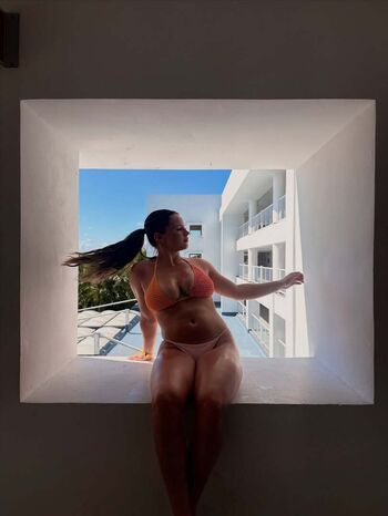 Full leaked Ellamacpherson private onlyfans photo