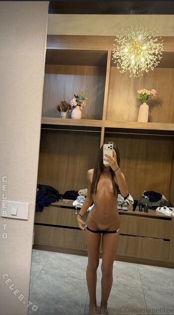 Full leaked Ellapetiteee private onlyfans photo