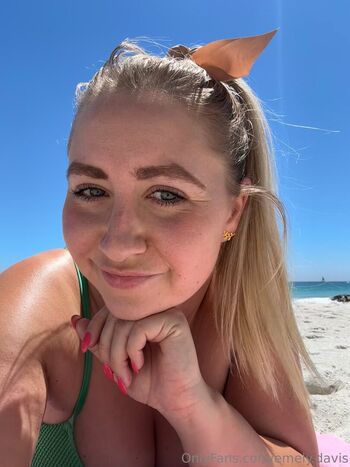 Full leaked Emely davis private onlyfans photo