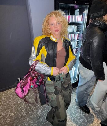 Full leaked Emilie brooklyn private onlyfans photo