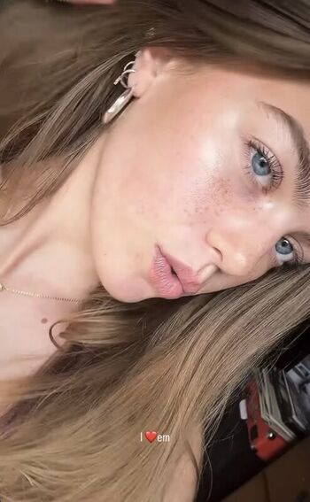 Full leaked Emma beardsley private onlyfans photo