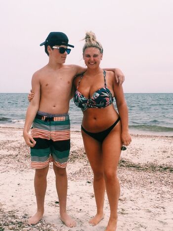 Full leaked Emma burzynski page private onlyfans photo