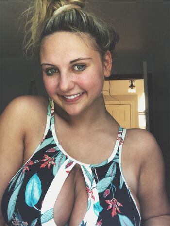 Full leaked Emma burzynski private onlyfans photo