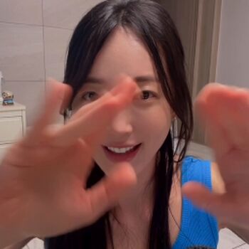 Full leaked Eunzel asmr private onlyfans photo