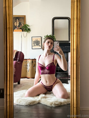 Full leaked Evadevil private onlyfans photo