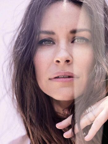 Full leaked Evangeline lilly private onlyfans photo