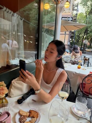 Full leaked Evelyn ha page private onlyfans photo