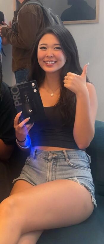 Full leaked Extraemily private onlyfans photo