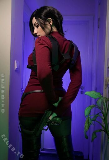 Ez Summers Cosplay