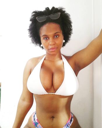 Full leaked Fabianaboo private onlyfans photo