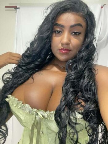 Full leaked Faellaz private onlyfans photo