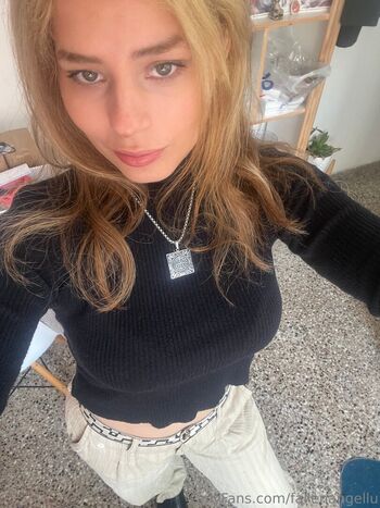 Full leaked Fallenangellu private onlyfans photo
