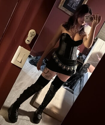 Full leaked Fayefayeplays private onlyfans photo