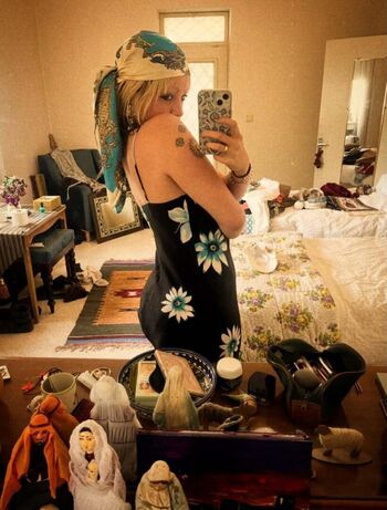 Full leaked Femalien private onlyfans photo