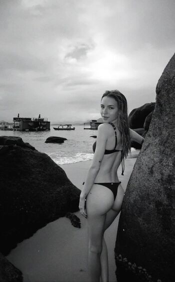 Full leaked Fernanda schneider  page private onlyfans photo