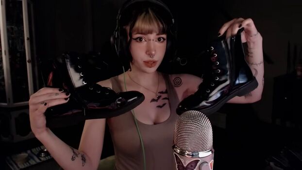 Full leaked Flodaasmr private onlyfans photo