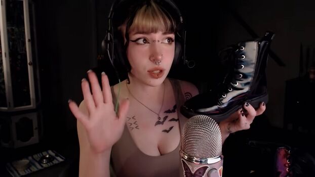 Full leaked Flodaasmr private onlyfans photo