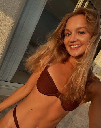 Flora Cowie