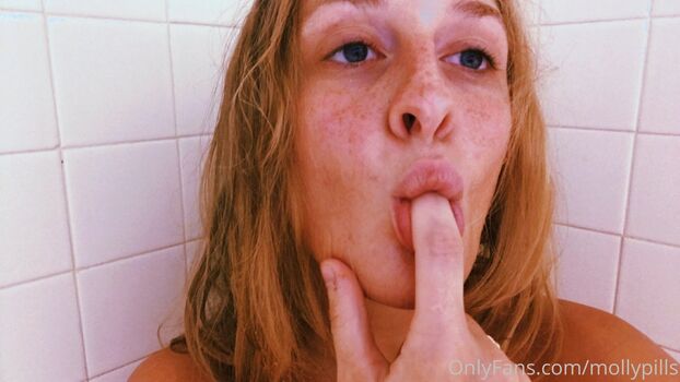 Full leaked Freemollypills private onlyfans photo