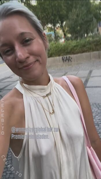 Full leaked Freiraumreh private onlyfans photo