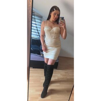 Full leaked German girls page private onlyfans photo