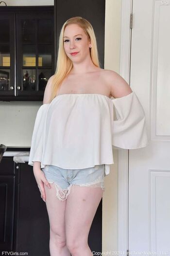 Full leaked Gigisweets private onlyfans photo