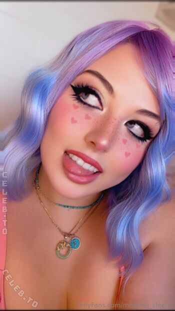 Goddess_sleepy