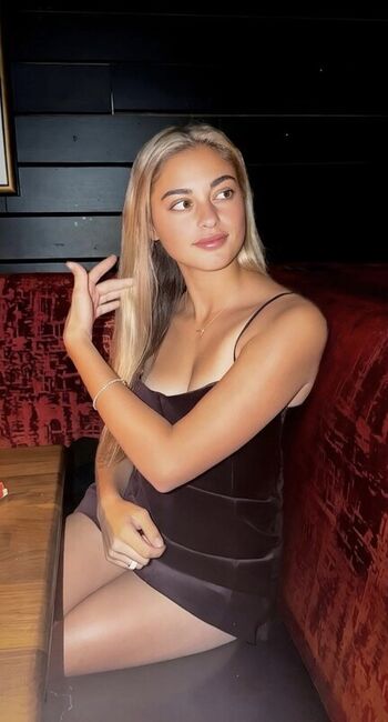 Full leaked Golf girls golf related private onlyfans photo