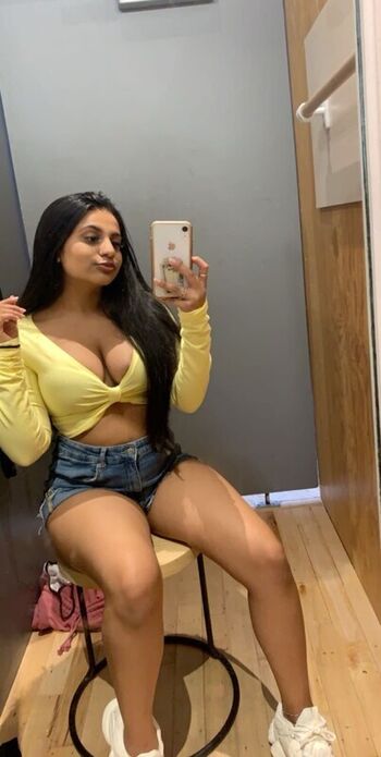 Full leaked Gracy chouhan private onlyfans photo